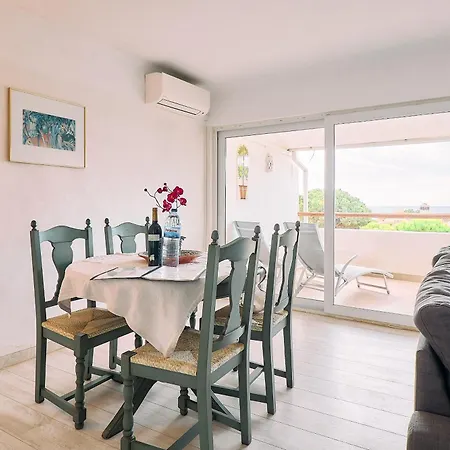 Konstantin Διαμέρισμα *